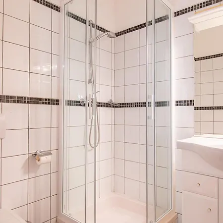 La Pausa - Serene 3-bedroom Retreat With Heated Pool Villa *