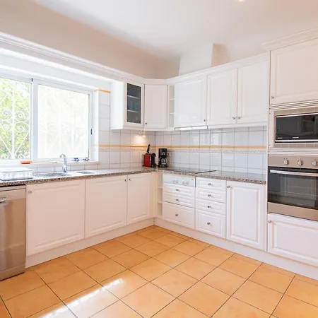 La Pausa - Serene 3-bedroom Retreat With Heated Pool Carvoeiro (Lagoa)