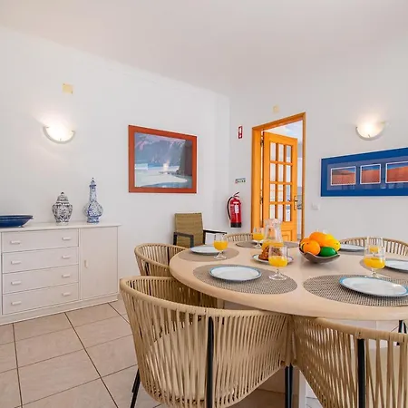 La Pausa - Serene 3-bedroom Retreat With Heated Pool * Carvoeiro (Lagoa)